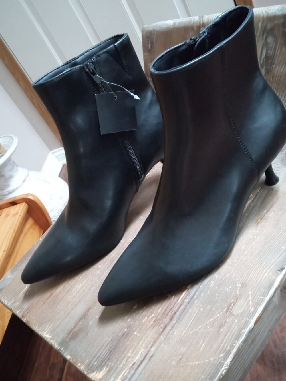 Rachel Zoe Women's Size 7.5 Genuine Leather Kitten Heal Ankle Boots NEW! - Picture 12 of 16